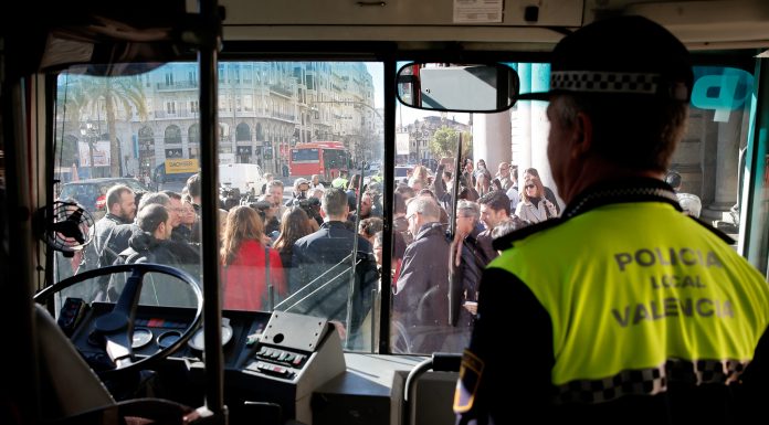 Coneix els autobusos que podràs agafar durant les Falles autobuses