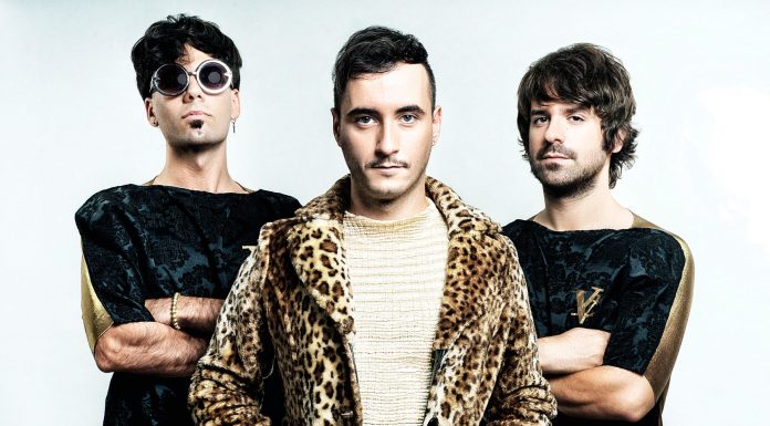 Varry Brava: «És molt divertit treballar amb Carlos Sadness» Varry Brava