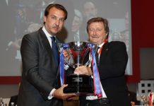 El Llevant UD rep la Copa de Campió de Segona copa de campeon de