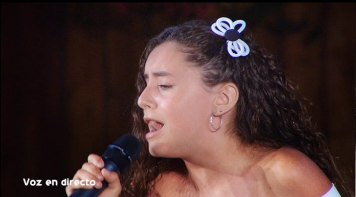 ¡Actuación de Ángela Moreno en Massanassa!