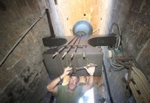 La tradición medieval de apretar los tornillos del Miguelete
