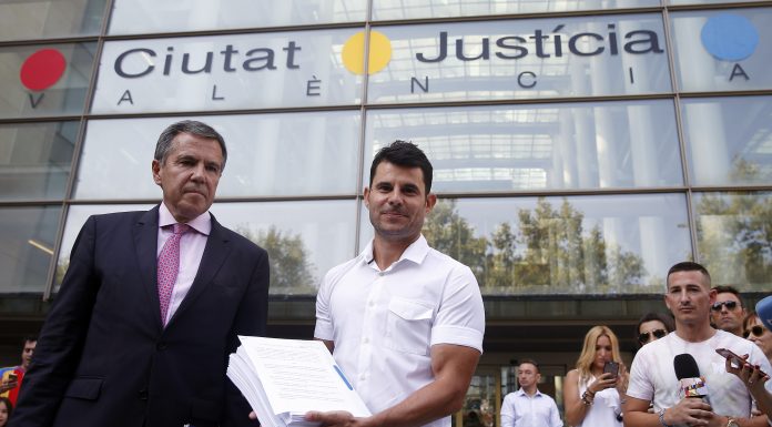El suposat fill valencià de Julio Iglesias presenta demanda de paternitat Iglesias