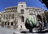 Creixen verdures i fruites gegants en el centre de València alimentacion
