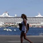 El turismo de los 'megacruceros' abre una batalla entre empresarios y políticos
