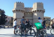 Valencia en Semana Santa: de ciudad fantasma a centro de turistas ciutat vella