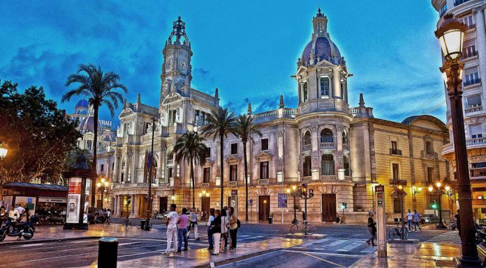 Mobilitat anuncia la peatonalització de la plaça de l’Ajuntament Ayuntamiento