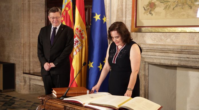 Puig: «La Constitució ha de dignificar el valencià» valenciano