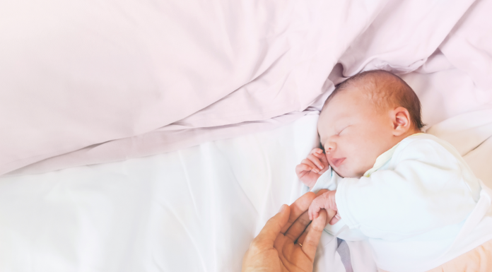 Una de cada deu dones espanyoles se sent traumatizada després de donar a llum mujeres