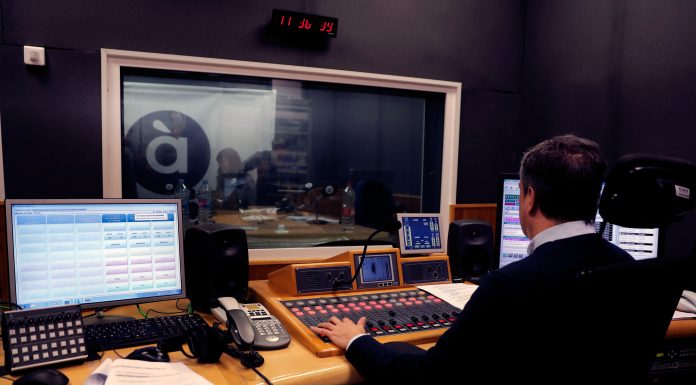 À Punt Radie comença a emetre amb deu programes i sense informatius Radio