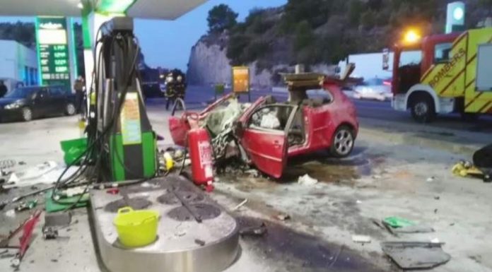 La jove morta a Benicàssim va ser obligada a ficar-se en el cotxe accidentat