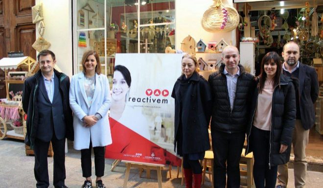 «Reactivem»: el servicio que facilita el traspaso de comercios históricos de València valència