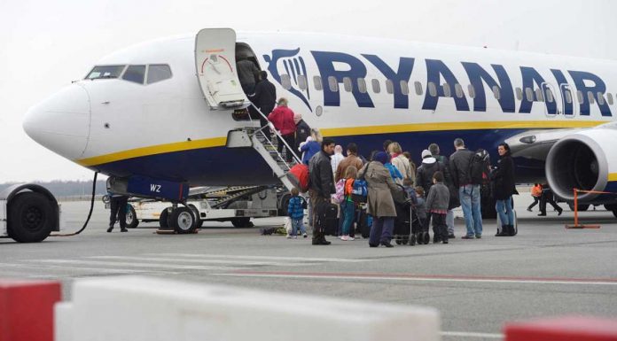 Desvían el vuelo Valencia-Milán por un pasajero "problemático"