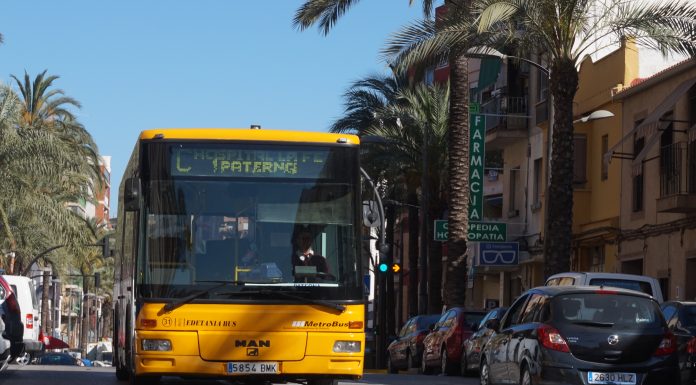 Paterna amplia l’horari de l’autobús a la Fe transporte