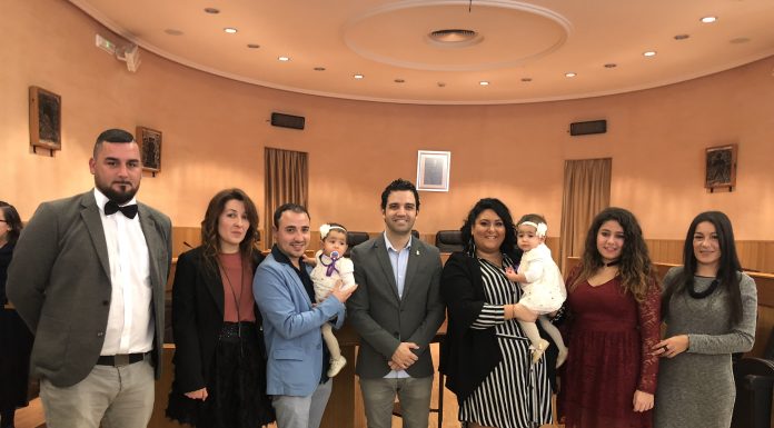 Paterna celebra el seu primer bateig civil Primer bautizo civil Paterna