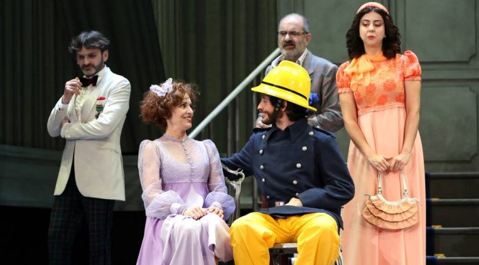 L’obra de teatre «La cantante calva» arriba a València obra