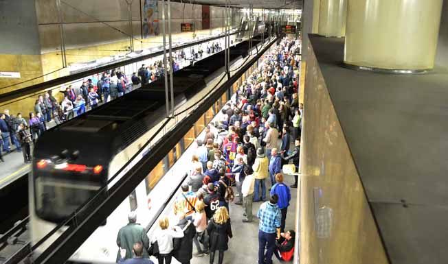 No hi haurà metro nocturn ni en Nit de cap d’any ni en la vespra de Reyes huelga