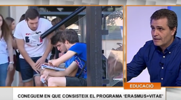 «Molts estudiants tenen coneixements però no saben treballar en les empreses» estudiantes