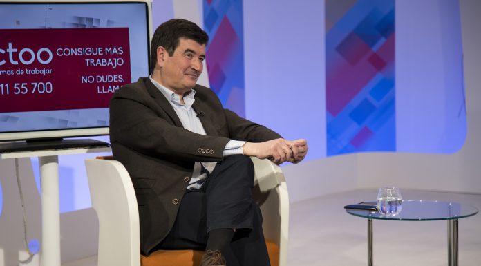 Fernando Giner: “No sabem si qui mana és València és Ribó o Grezzi” Fernando Giner