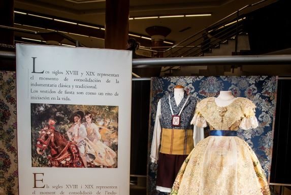 Nuevo Centro celebra su II Encuentro de Casas Regionales