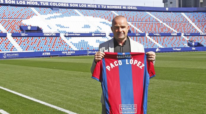 Paco López: «Vull traslladar a la plantilla que siga un equip atrevit i valent» Paco