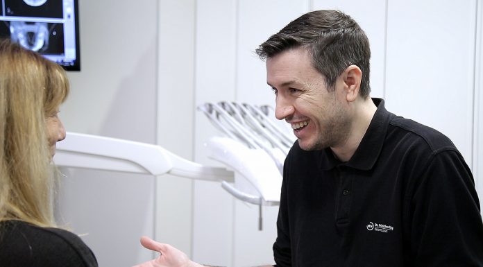 L’odontologia ‘slow’ del doctor Roig, capaç de»fer feliços a les persones» Slow