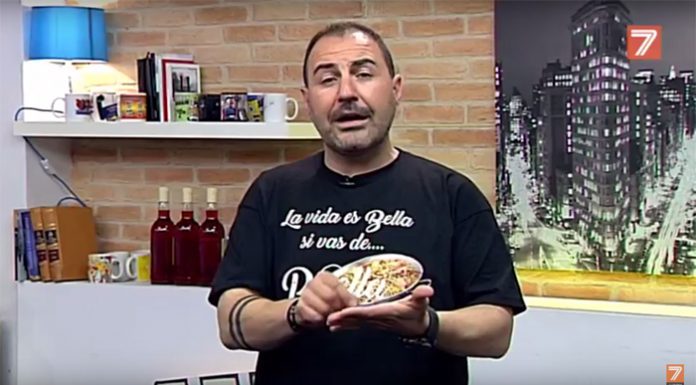 Óscar Tramoyeres nos hace reír con su monólogo sobre la memoria