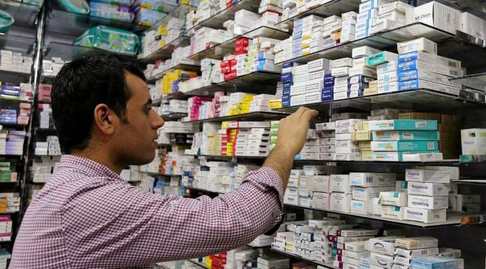 Els aturats amb rendes inferiors als 18.000 euros tindran medicaments gratis medicamentos