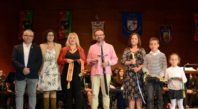 Els Moros i Cristians de Paiporta proclamen les capitanies per a 2018 Cargos moros y cristianos 2018