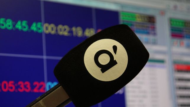 La televisió valenciana s’encén de nou amb À Punt Punt