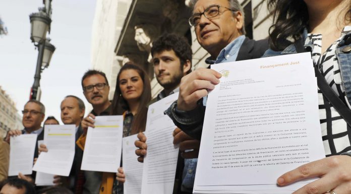 Els diputats valencians valoren si els PGE 2018 beneficien o no a la Comunitat Presupuestos