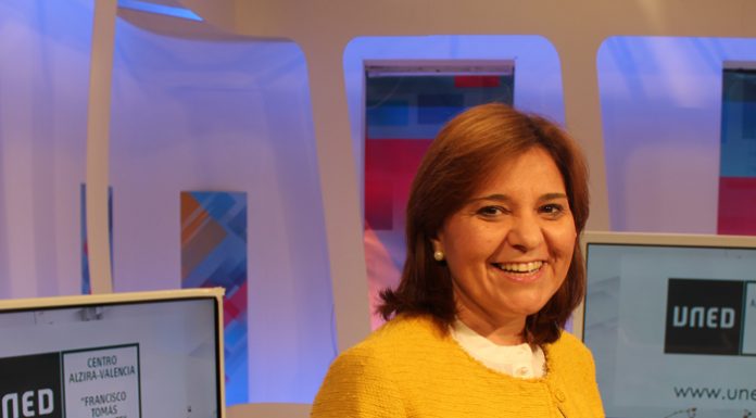 Isabel Bonig baraja diferentes candidaturas para la alcaldía de Valencia Bonig