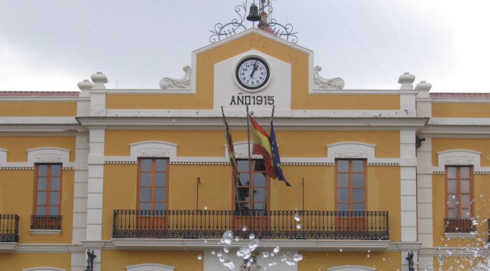 Burjassot rebaixa el seu deute a la meitat en cinc anys Deuda