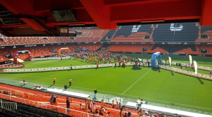 Carrers tallats i dispositiu especial Volta a Peu Valencia CF volta