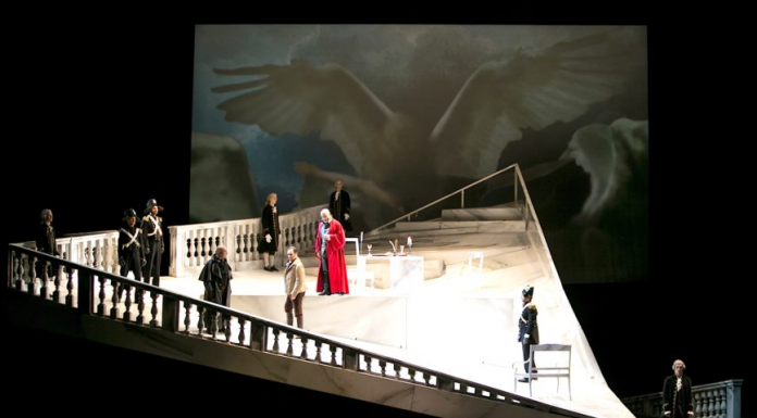 Les Arts estrena «Tosca» en plànol seqüencia amb la signatura de Davide Livemore Livermore