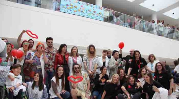 Milers de petons per celebrar el Dia del Nen Hospitalitzat