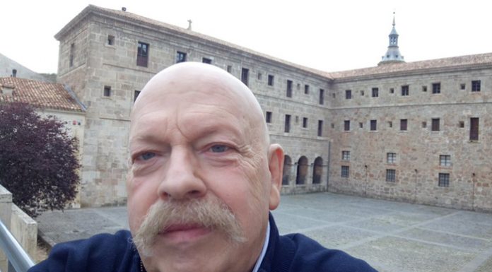Mor José María Íñigo als 75 anys