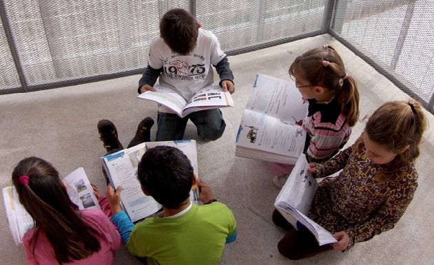 El exceso de deberes en primaria se reducirá por Ley deberes