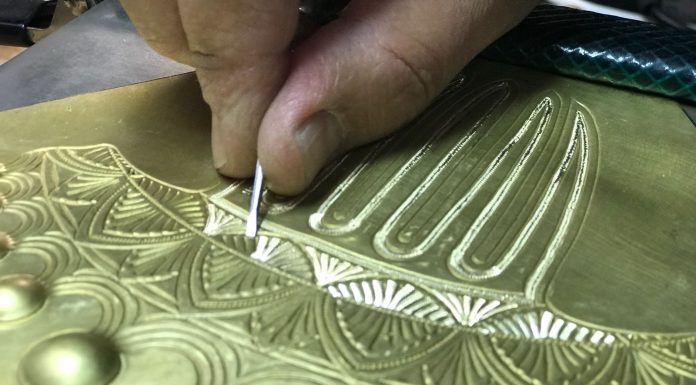 La orfebrería, puro arte en las fallas Agustín y Aamaia Orfebres