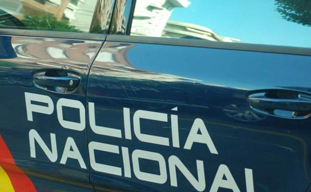 Detingut per agredir a dos xiques que es besaven en Patraix hachis