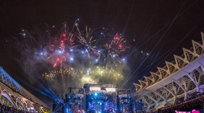 Més de 20.000 valencians ballen al ritme de la millor música danse dels 90 Love the 90