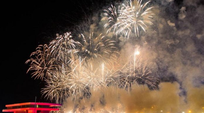 Valencia refuerza los servicios de transporte público para la Nit a la Mar nit