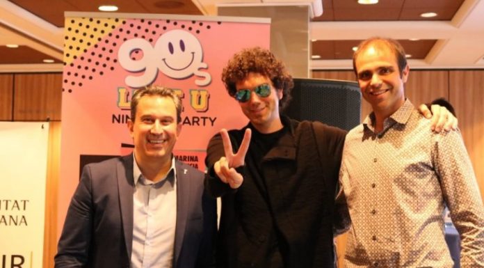 La Marina acoge un gran festival de con fuegos artificiales y música de los 90 festival