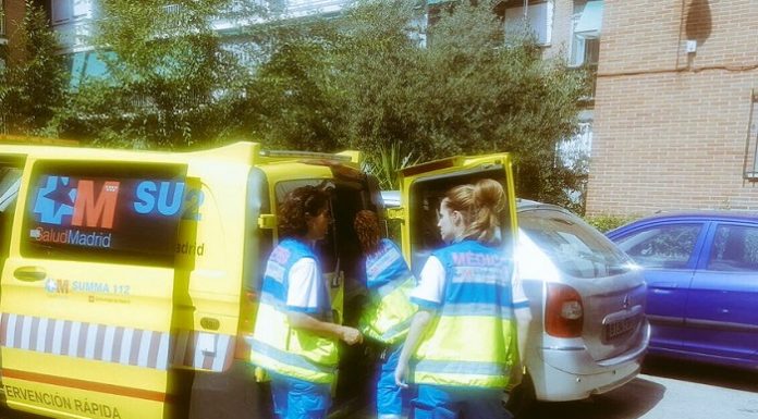 Fallece una mujer intoxicada con amoníaco mientras limpiaba Una dona mor al inhalar amoniac