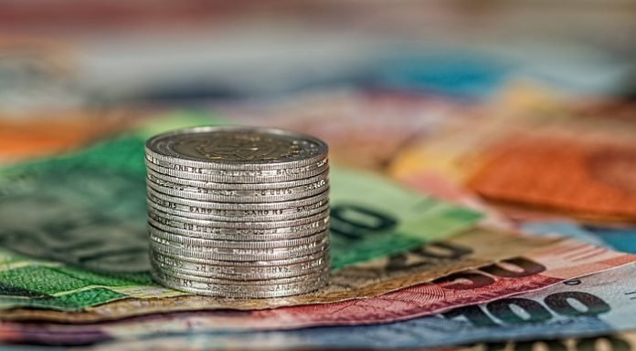 Los bancos no podrán cobrar más de tres euros en comisiones mensuales