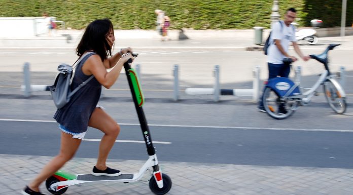 Valencia retira de sus calles los patinetes de alquiler Patinets
