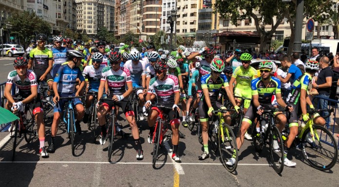 Más de 140 ciclistas de toda España participan en la Vuelta a Valencia-Trofeo Diputación Volta a València