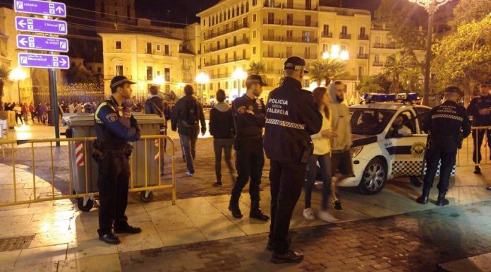 Controles de alcohol, drogas y aforos en Halloween: la Policía Local de València prepara un dispositivo especial Halloween