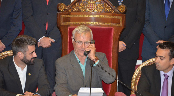 El sector fallero a la espera de la llamada falleras