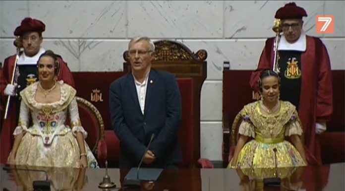 Valencia proclama a sus falleras mayores de 2019