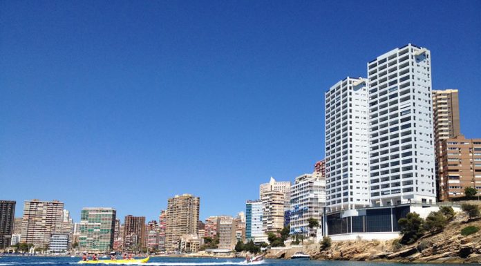 El derribo de dos rascacielos en Benidorm le costará 100 millones a la Generalitat benidorm